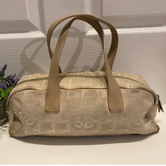 AUTHENTIC Chanel Travel Ligne Bowler Bag - Picture 2 of 15